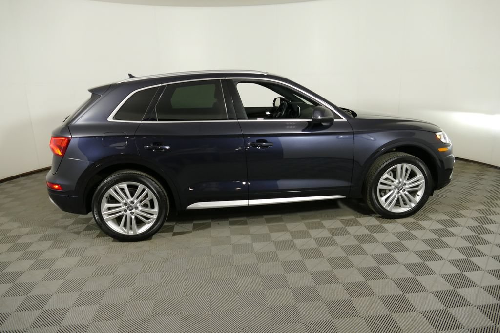 Used 2019 Audi Q5 Premium w/ Premium Plus Package AWD/4WD image 2