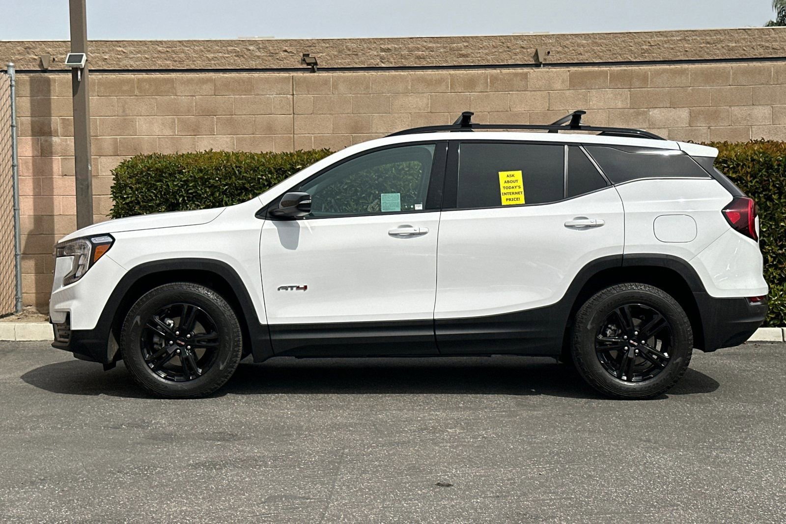 Certified 2024 GMC Terrain AT4 w/ Infotainment Package II image 7