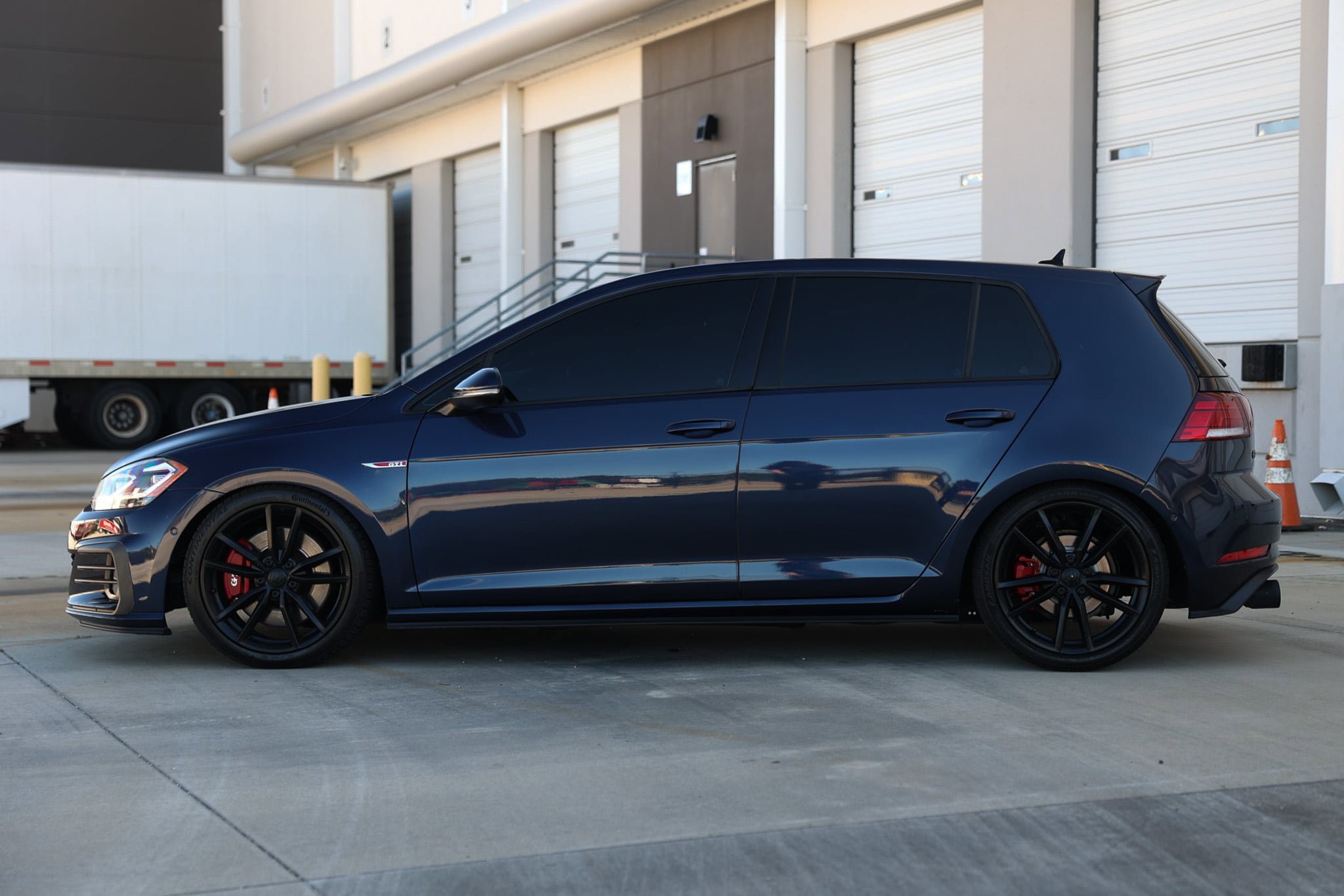 Used 2018 Volkswagen GTI Autobahn FWD image 4