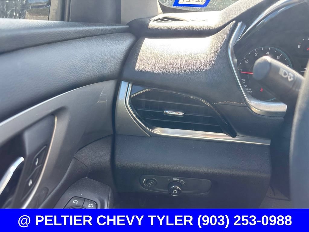 Used 2018 Chevrolet Traverse LS FWD image 11