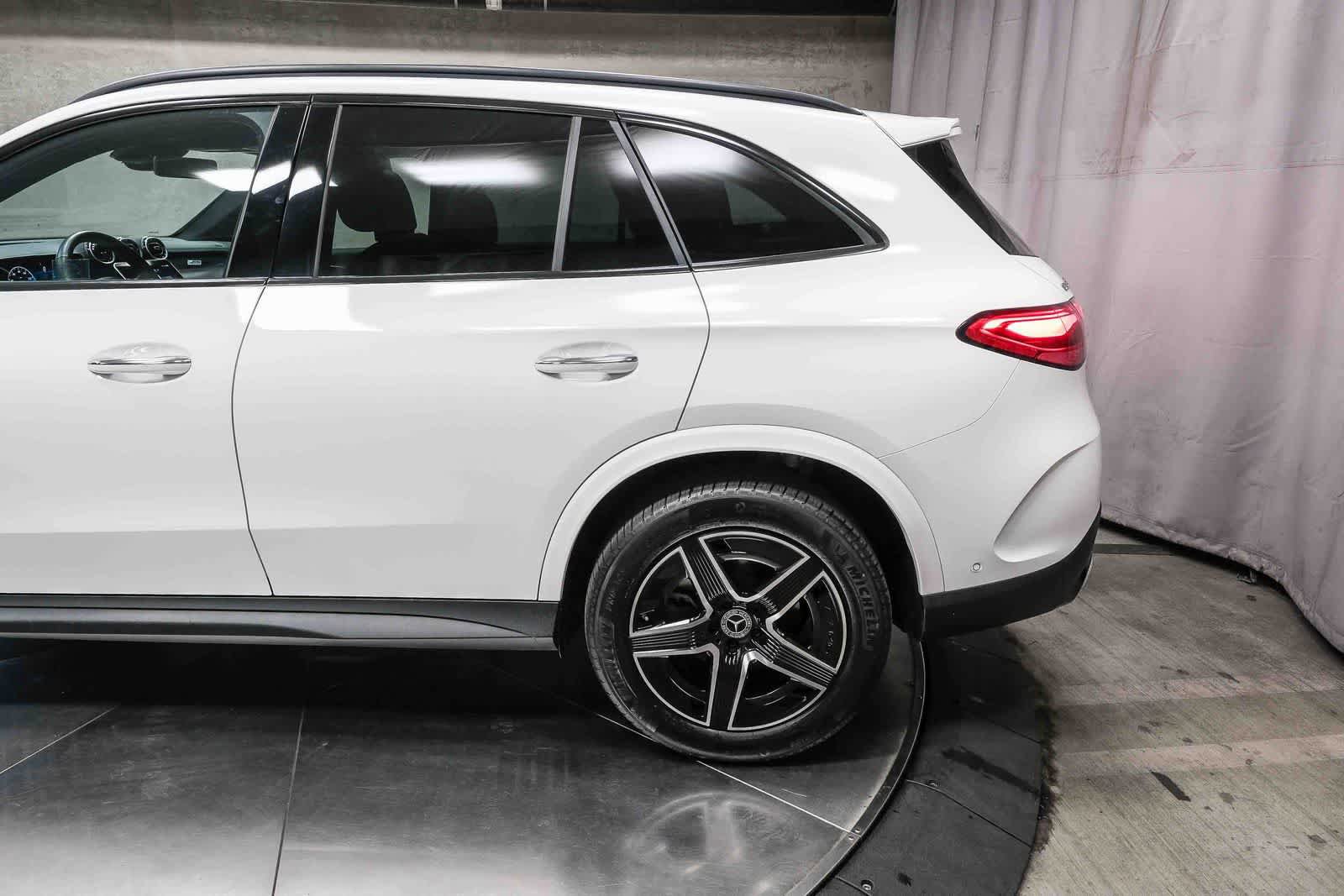 Certified 2026 Mercedes-Benz GLC 300 image 8
