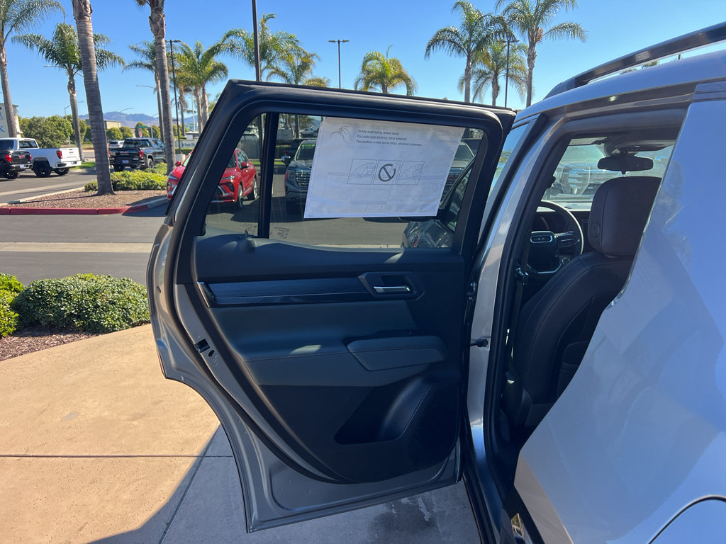 New 2026 GMC Terrain AT4 AWD/4WD image 8