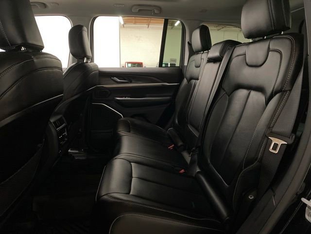 Used 2022 Jeep Grand Cherokee Limited 4xe AWD/4WD image 33
