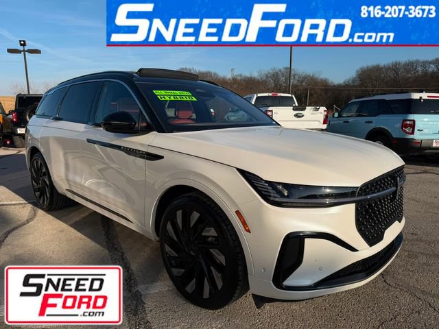 Used 2024 Lincoln Nautilus Black Label w/ Jet Appearance Package (87T) image 1