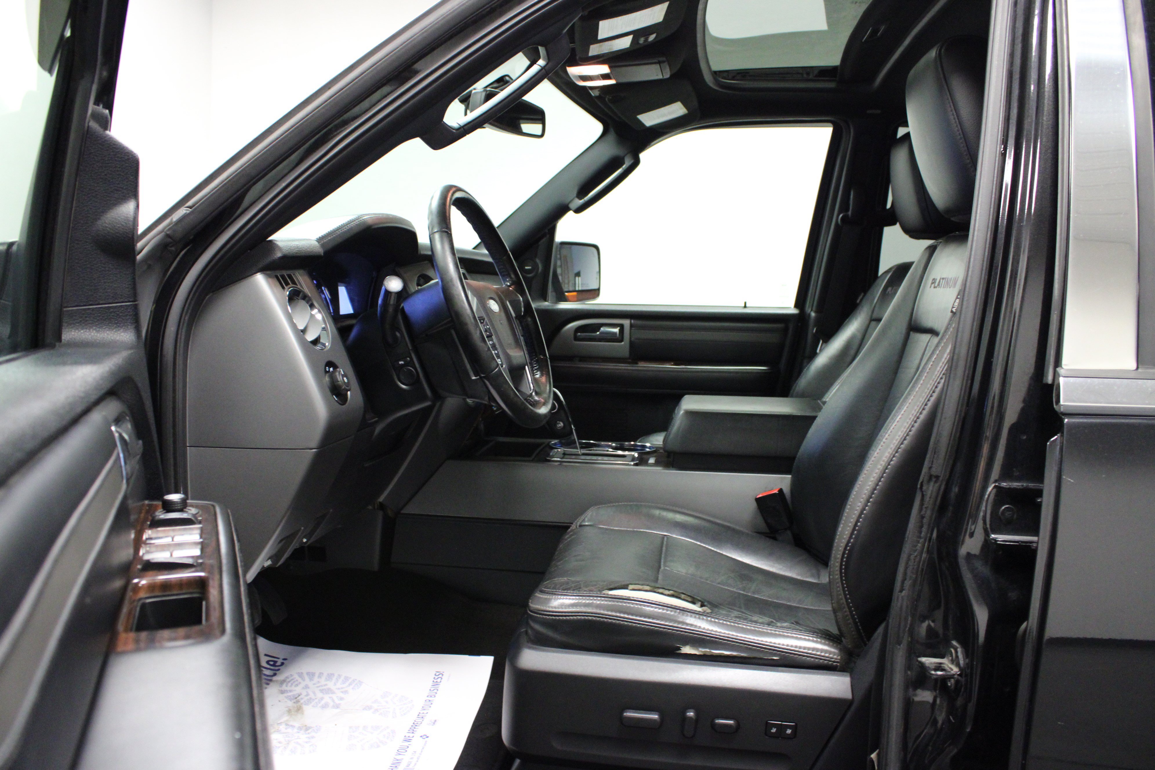 Used 2015 Ford Expedition Platinum AWD/4WD image 12