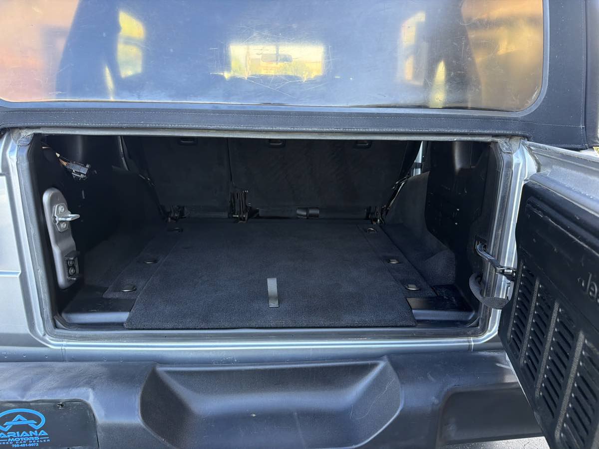 Used 2018 Jeep Wrangler Unlimited Sport AWD/4WD image 25
