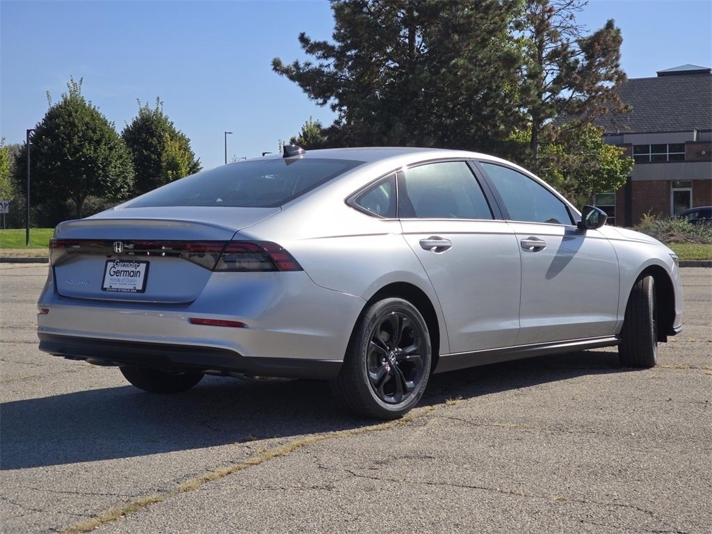 New 2025 Honda Accord SE image 17