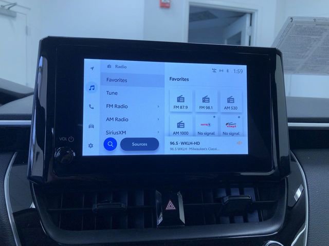 Used 2025 Toyota Corolla LE image 28