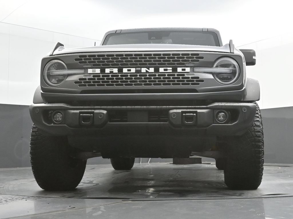 Used 2023 Ford Bronco Badlands w/ Sasquatch Package AWD/4WD image 42