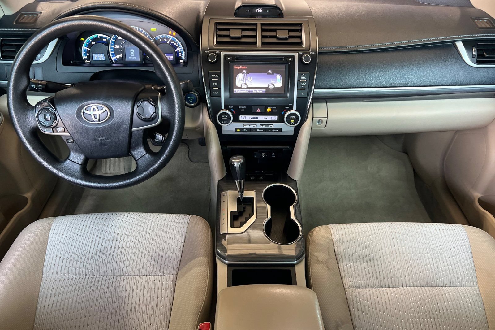 Used 2014 Toyota Camry LE FWD image 14