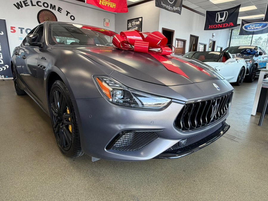 Used 2022 Maserati Ghibli Modena RWD image 18