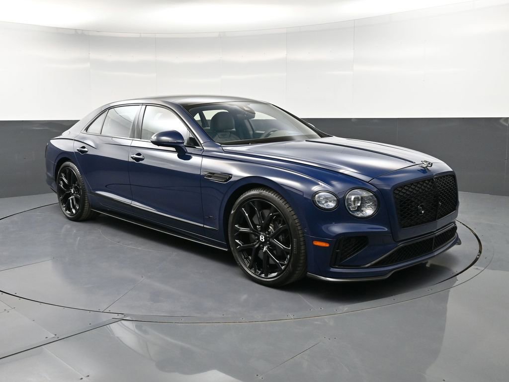 Used 2025 Bentley Flying Spur Plug-In Hybrid image 10