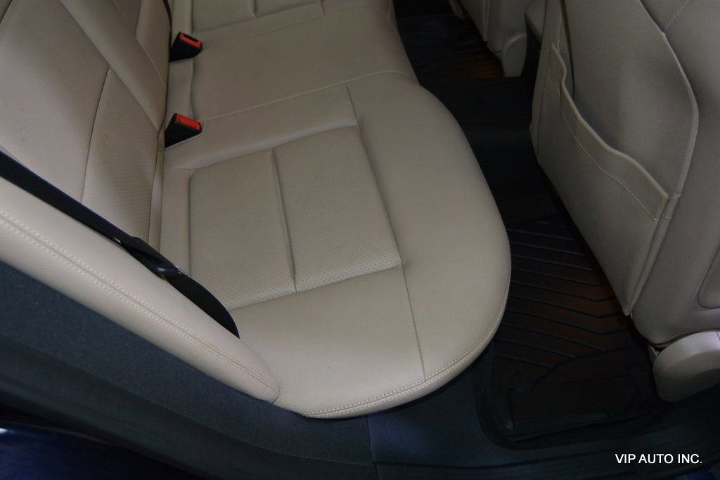 Used 2010 Mercedes-Benz E 350 4MATIC Sedan image 28