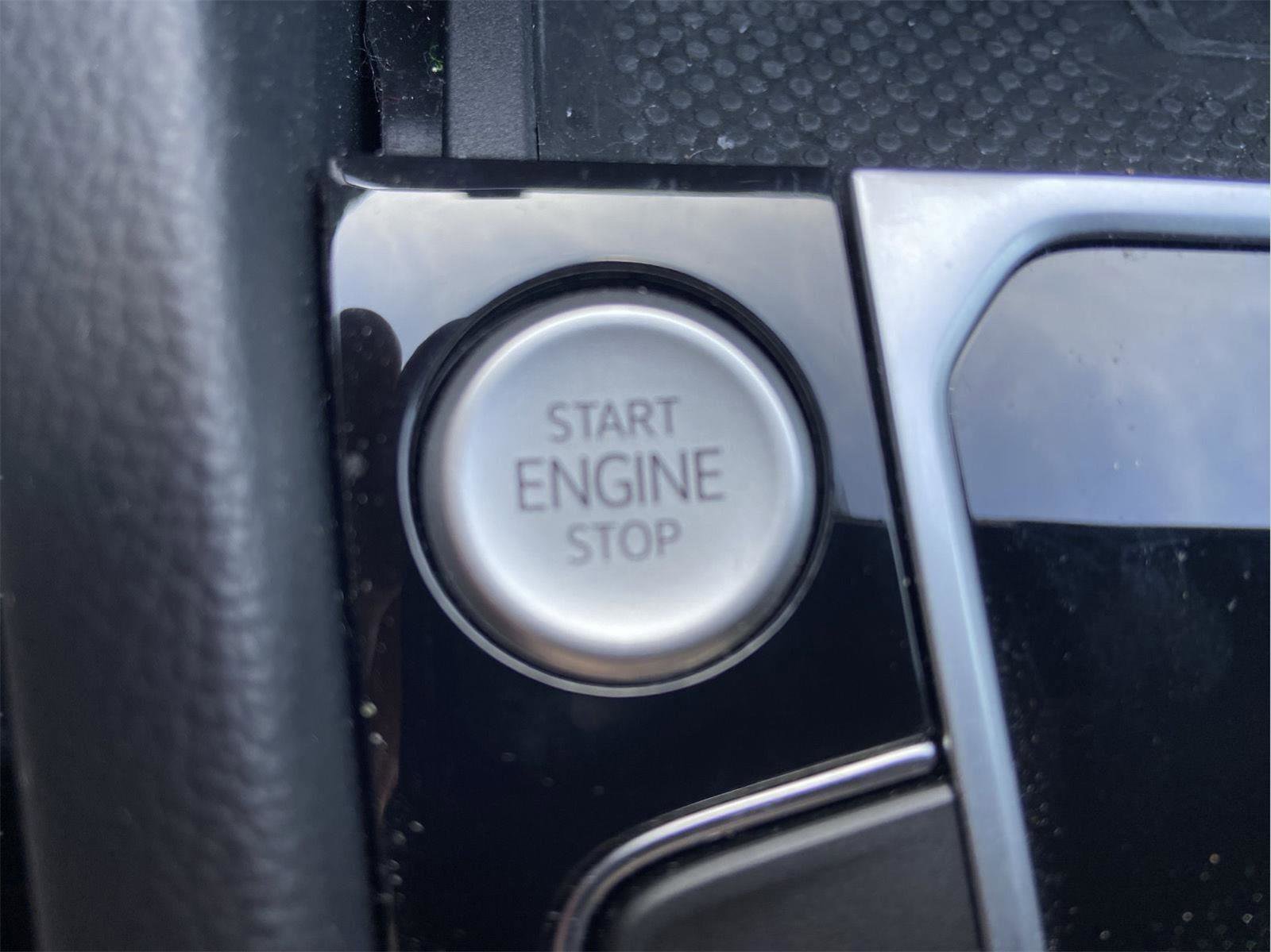 Used 2023 Volkswagen Arteon SEL image 31