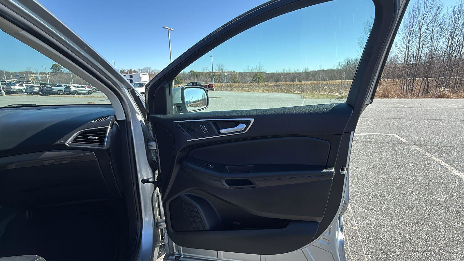 Used 2024 Ford Edge SEL AWD/4WD image 17