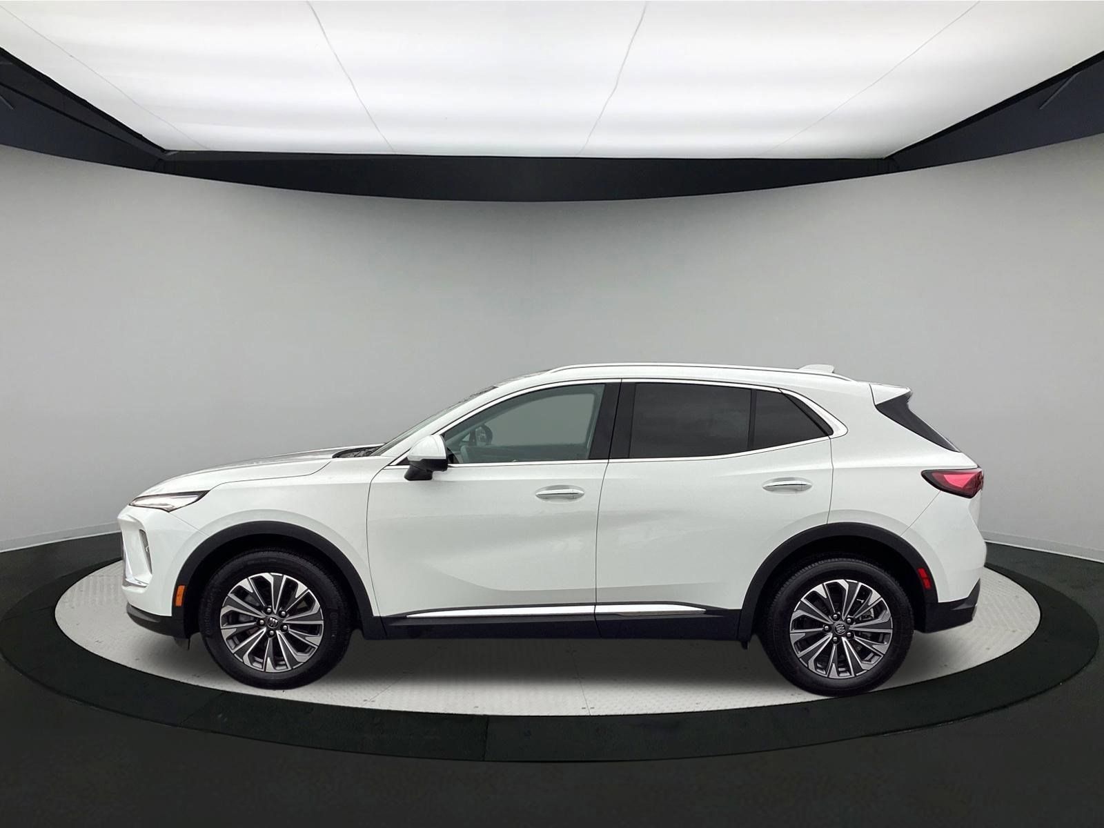 Used 2025 Buick Envision Preferred image 5