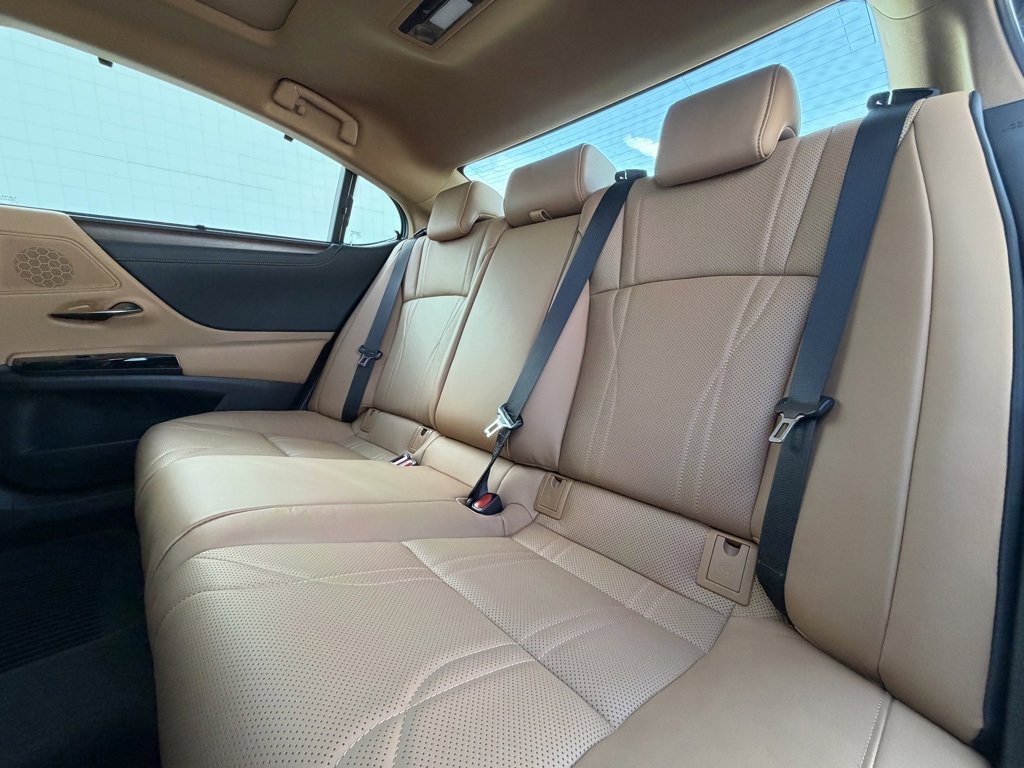 Used 2023 Lexus ES 350 Ultra Luxury image 39