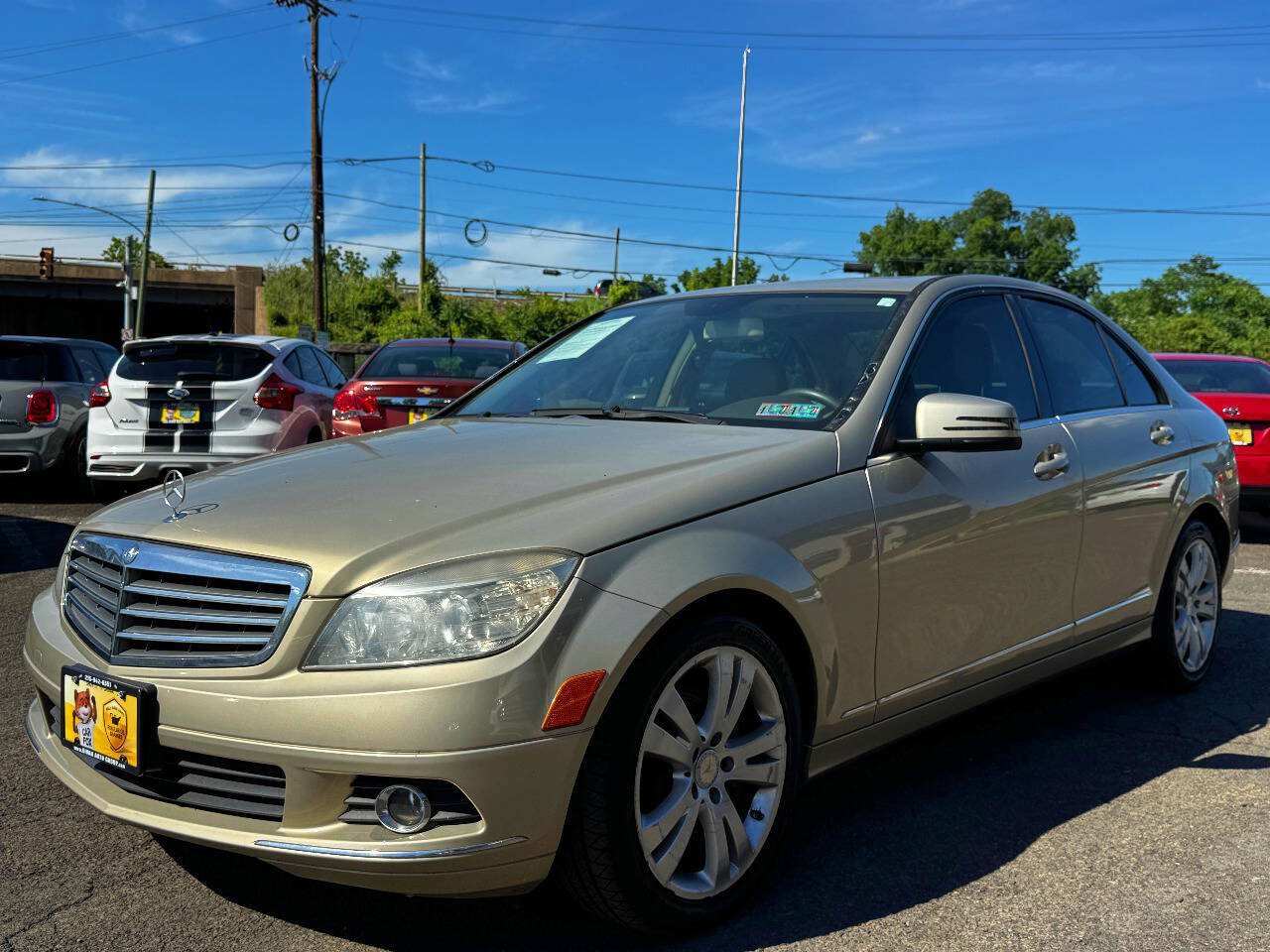 Used 2010 Mercedes-Benz C 300 4MATIC Sedan image 2