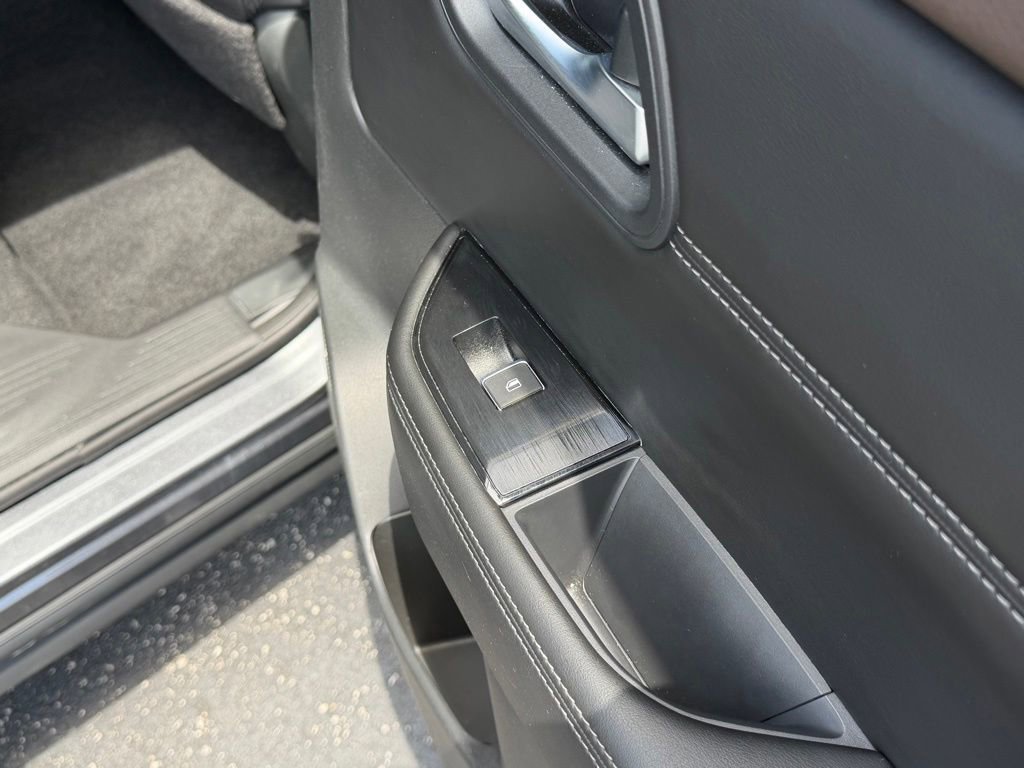 Used 2023 Nissan Rogue SL w/ SL Premium Package FWD image 24