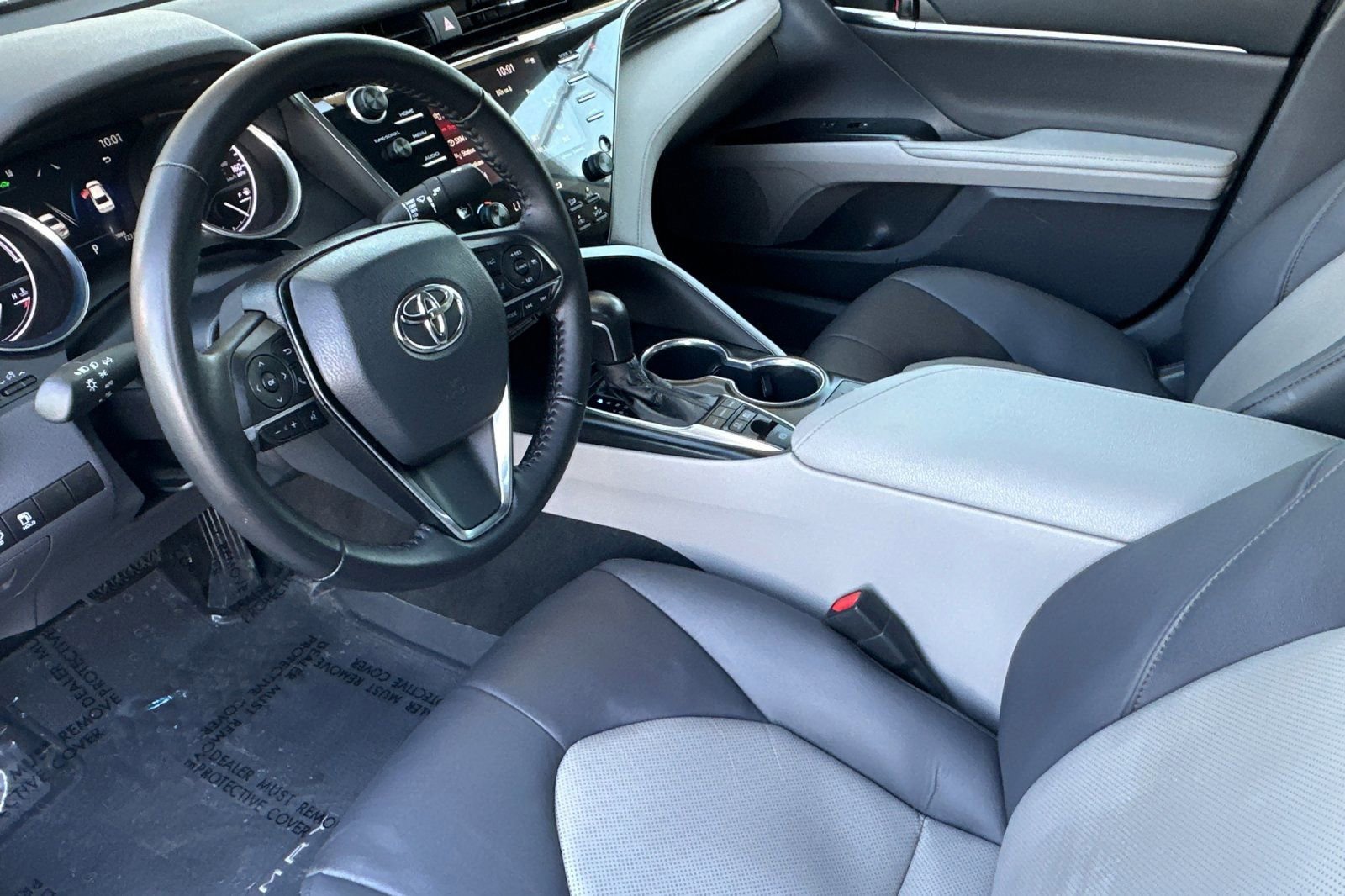 Used 2020 Toyota Camry XLE image 10