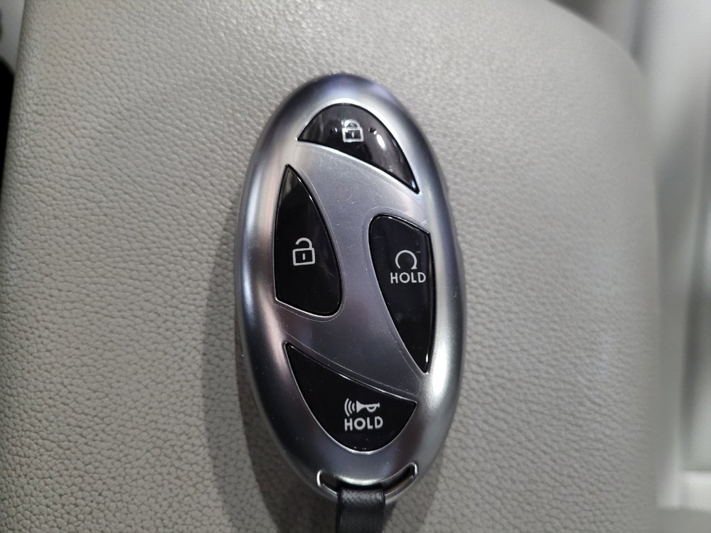 Used 2025 Hyundai Elantra Limited FWD image 32