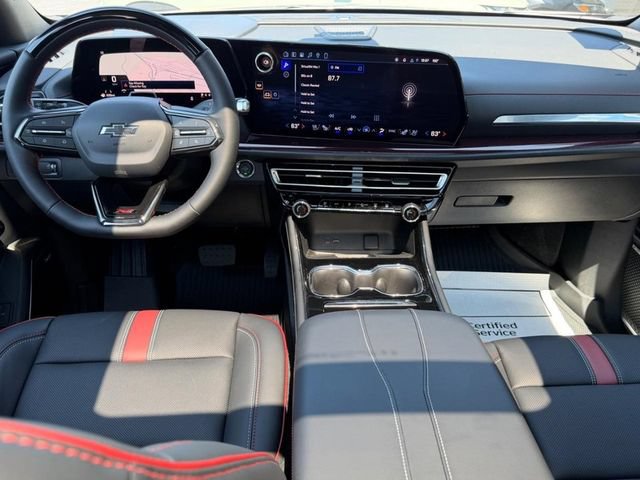 New 2027 Chevrolet Traverse RS w/ LPO, Floor Liner Package FWD image 14