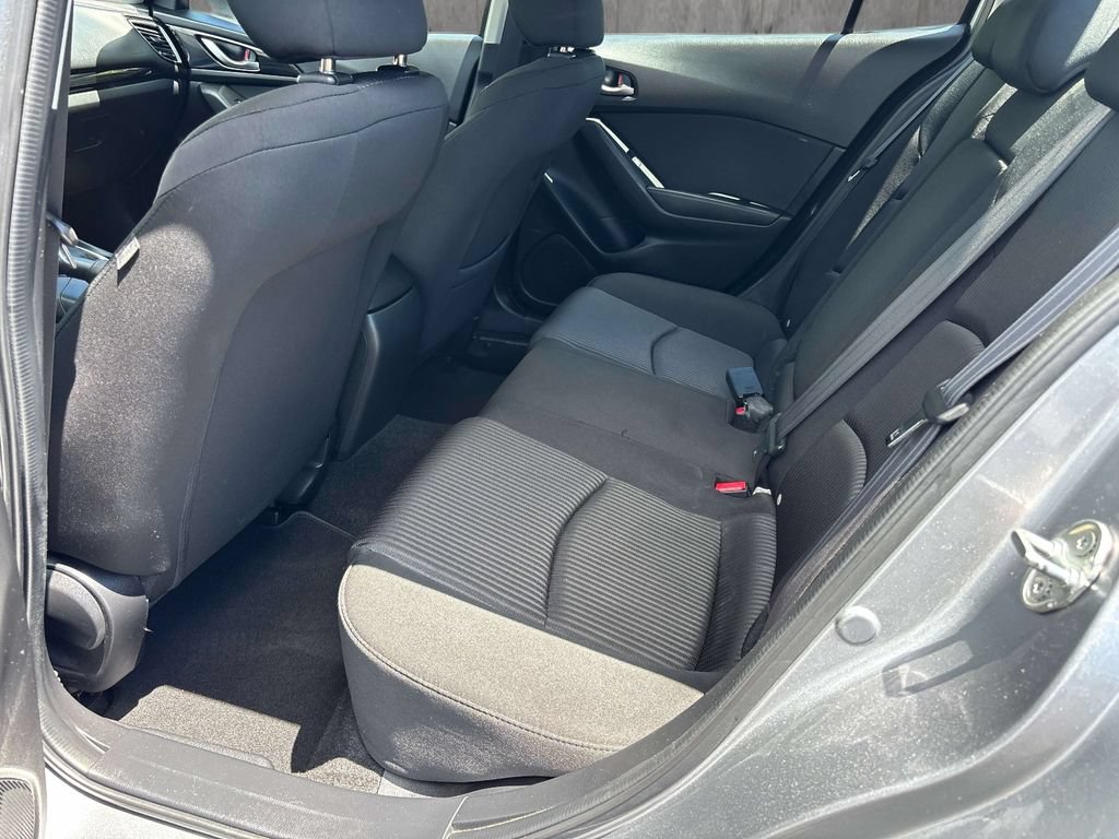 Used 2016 MAZDA MAZDA3 i Sport w/ Preferred Equipment Package FWD image 12