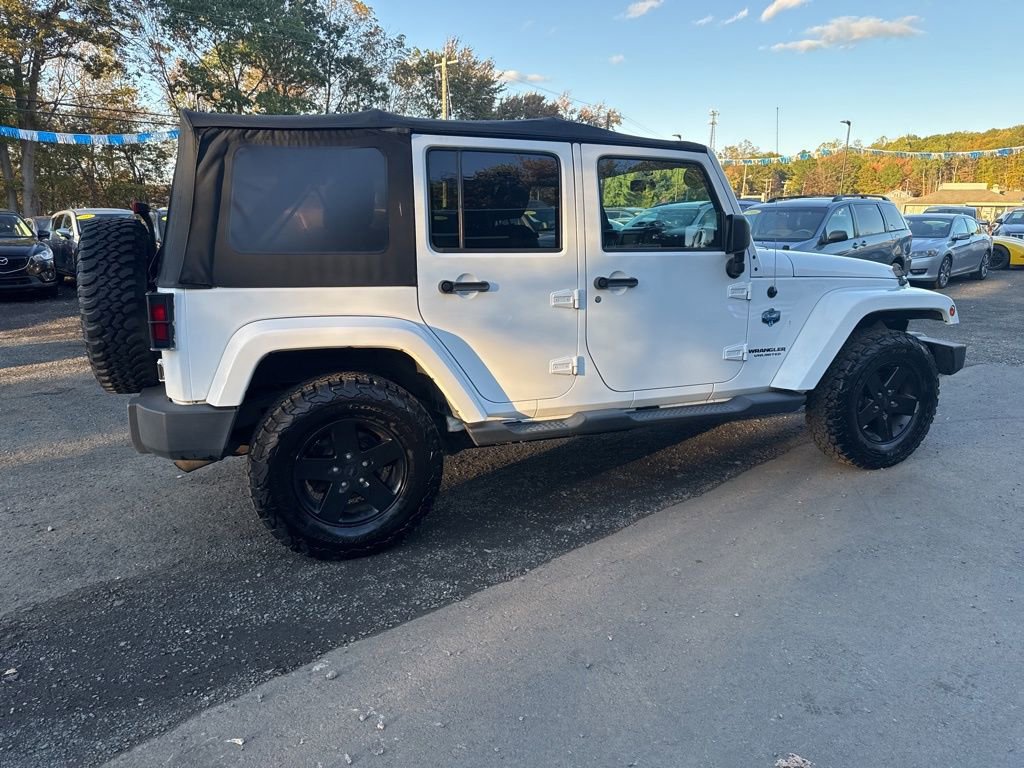 Used 2012 Jeep Wrangler Unlimited Sahara image 14