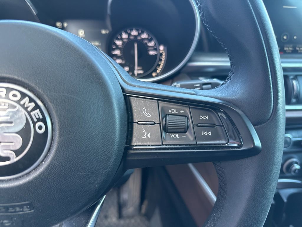 Used 2020 Alfa Romeo Stelvio Ti image 31