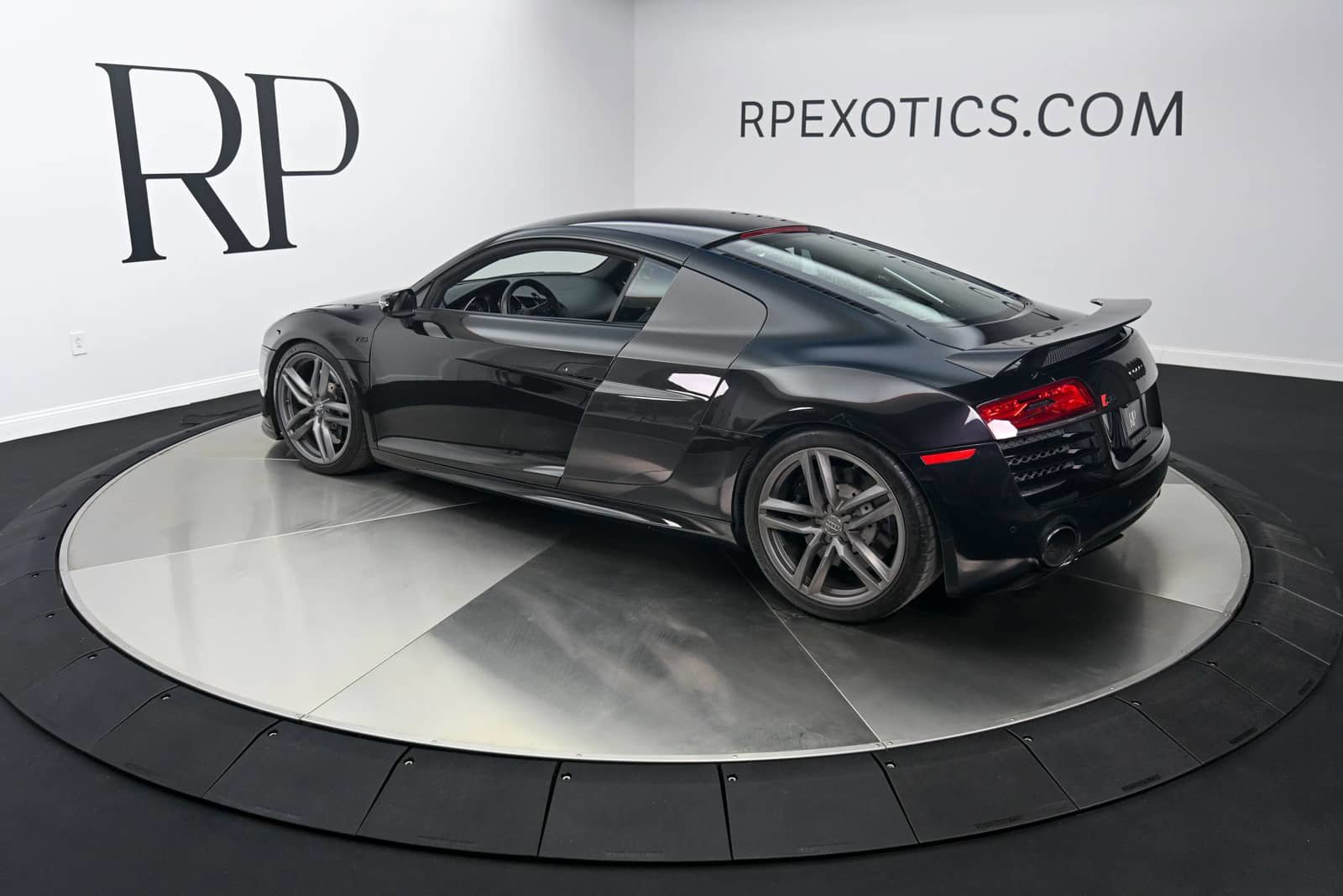 Used 2015 Audi R8 V10 AWD/4WD image 9