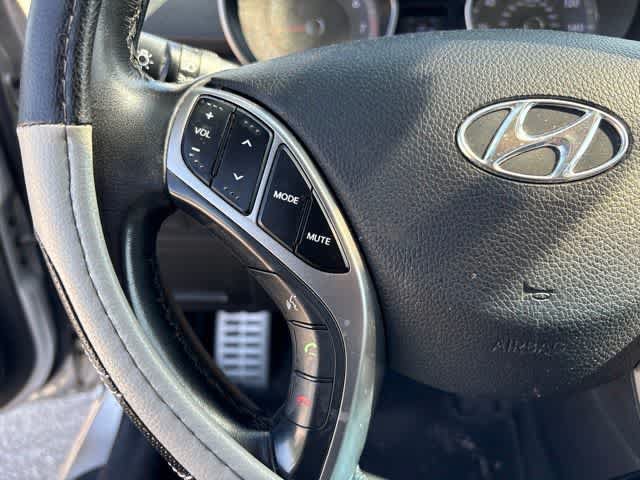 Used 2013 Hyundai Elantra GT w/ Touch & Go Pkg FWD image 12