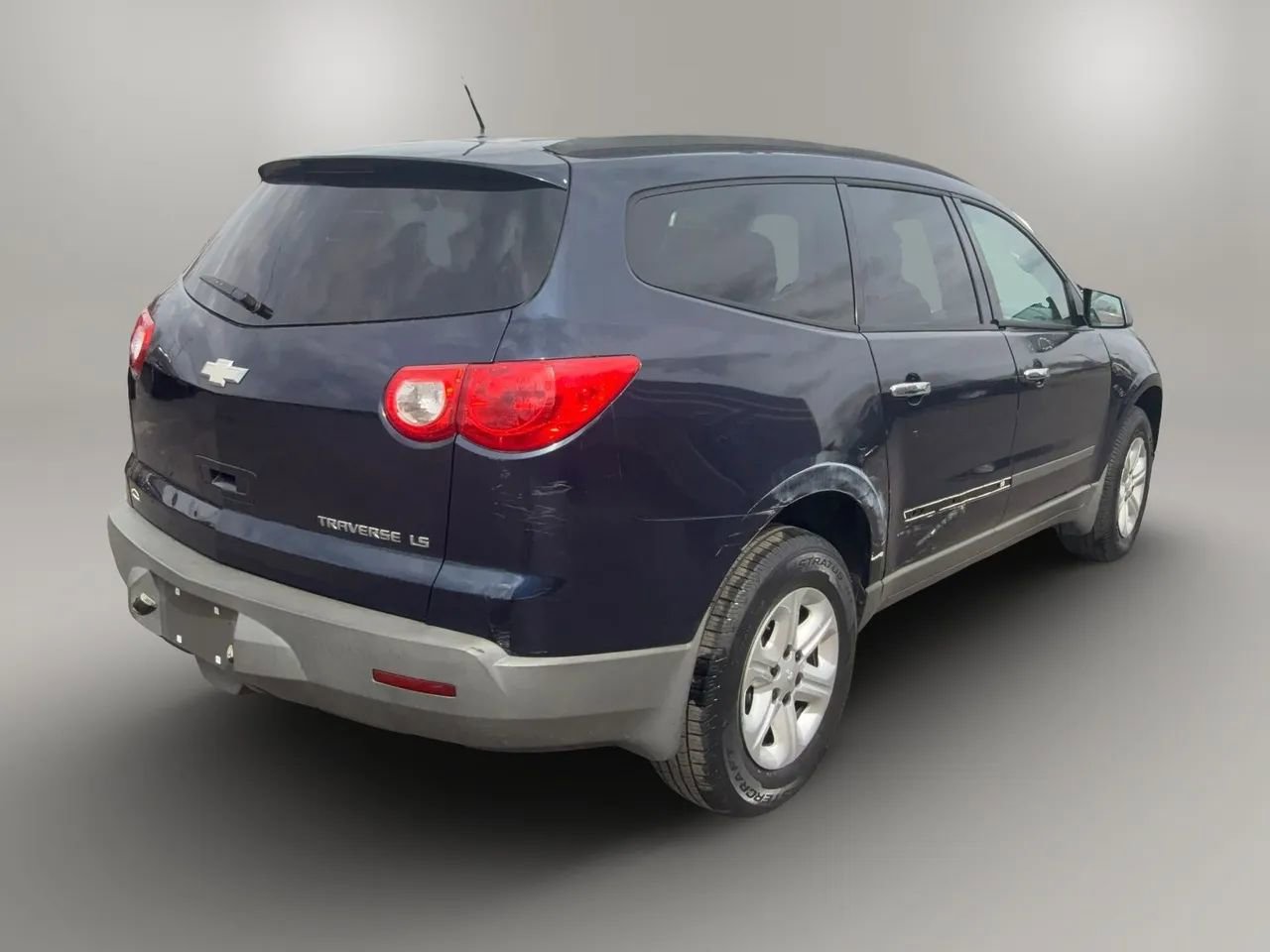 Used 2012 Chevrolet Traverse LS image 6