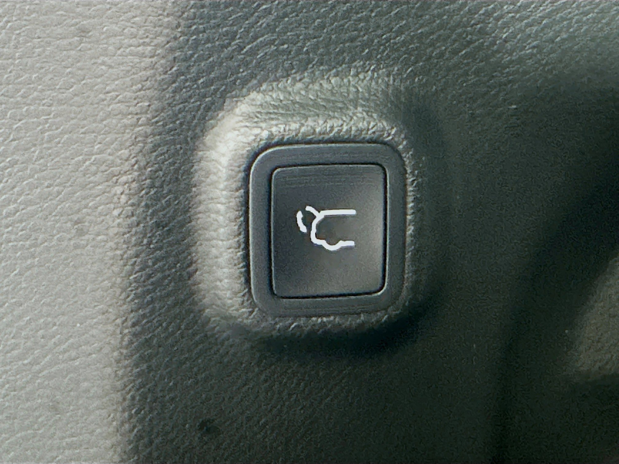 Used 2022 Jeep Cherokee Limited image 30