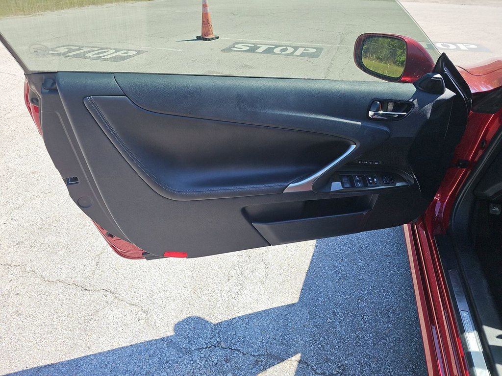 Used 2010 Lexus IS 250C RWD image 12