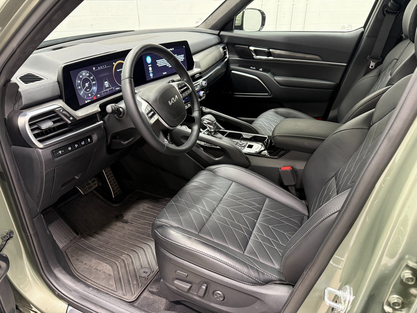 Used 2025 Kia Telluride SX Prestige X-Line image 11