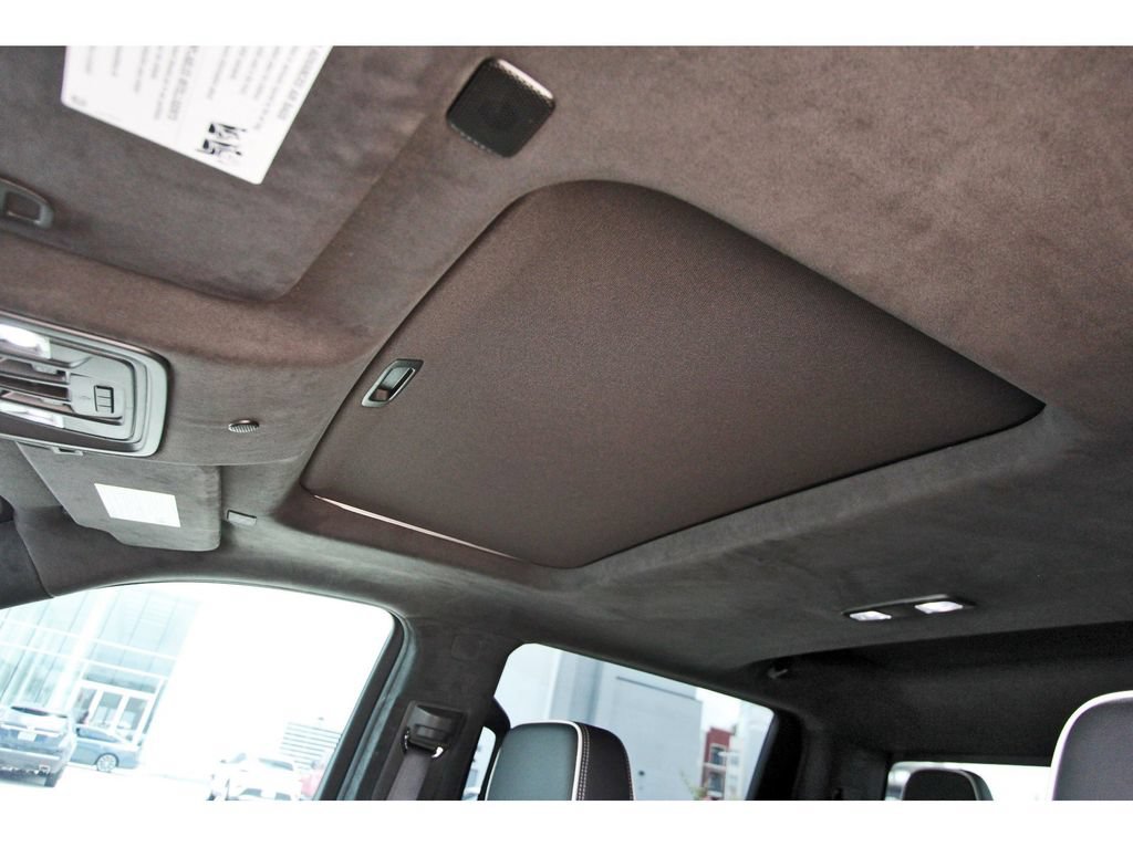 Used 2025 GMC Sierra 2500 AT4X AWD/4WD image 13