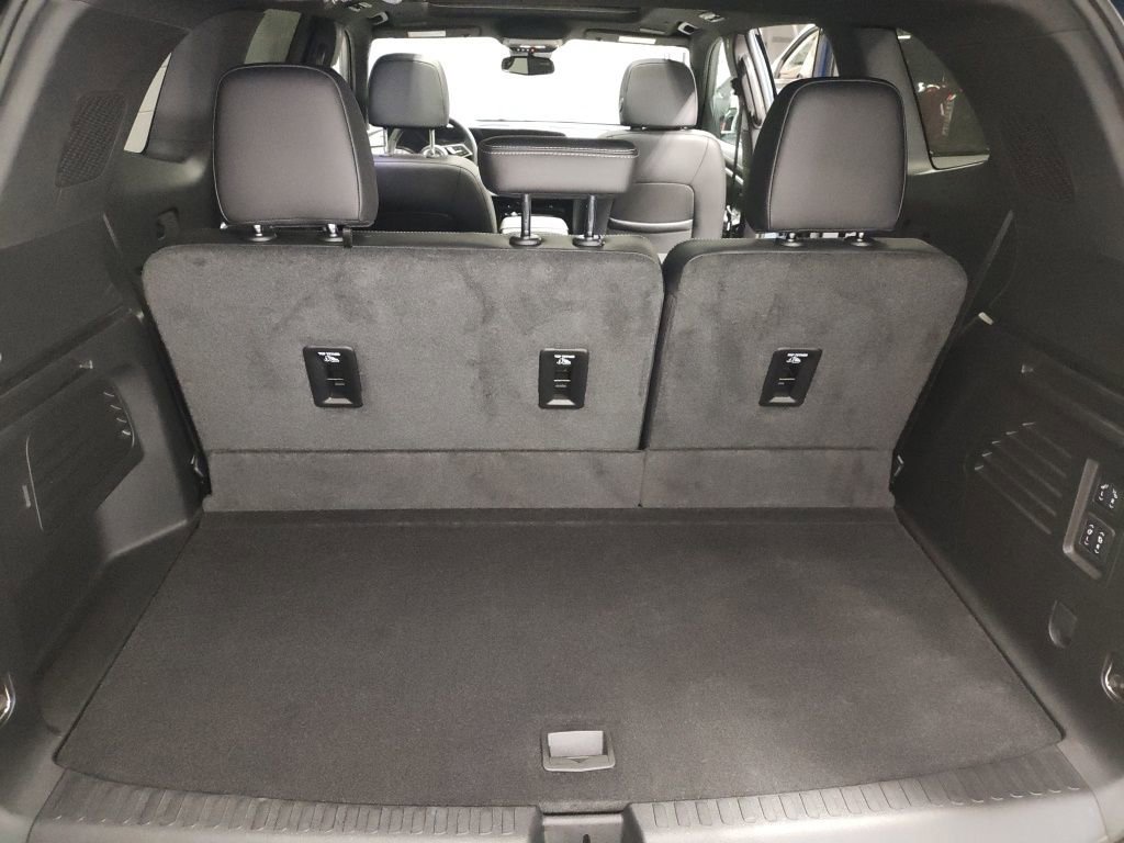 Certified 2025 Buick Enclave Avenir w/ Trailering Package, 5000 lbs. image 16