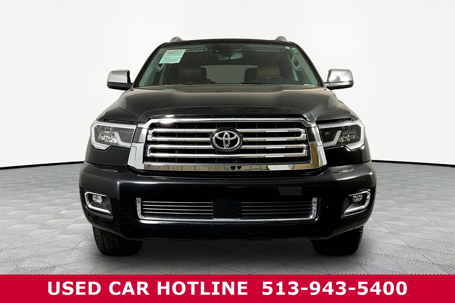 Used 2020 Toyota Sequoia Platinum w/ Preferred Accessory Package AWD/4WD image 2