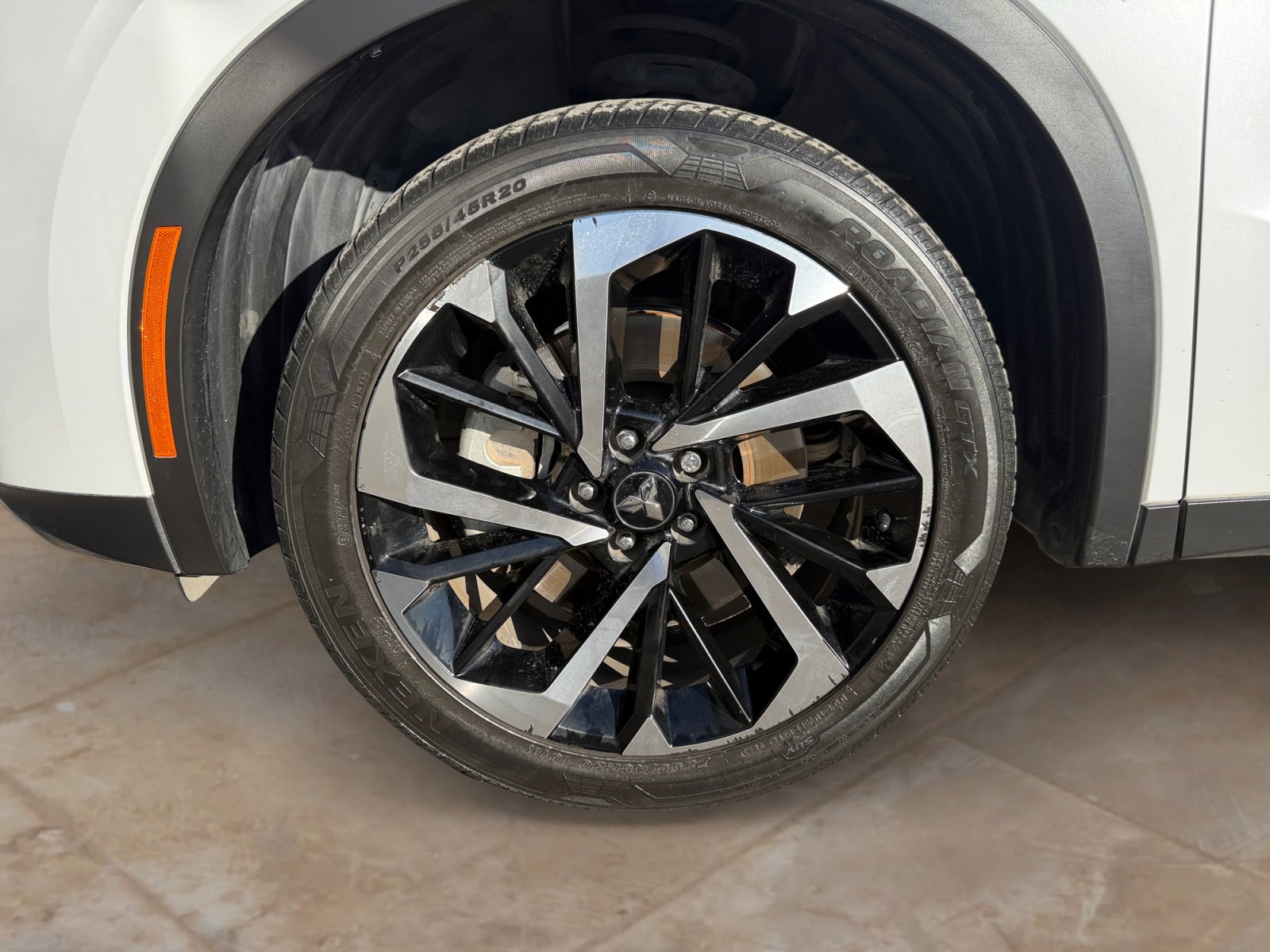 Used 2023 Mitsubishi Outlander SE Black Edition image 31