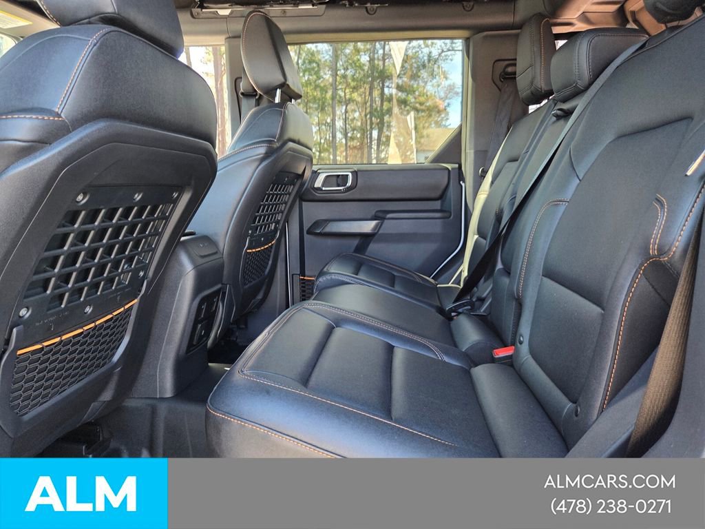 Used 2024 Ford Bronco Badlands image 5