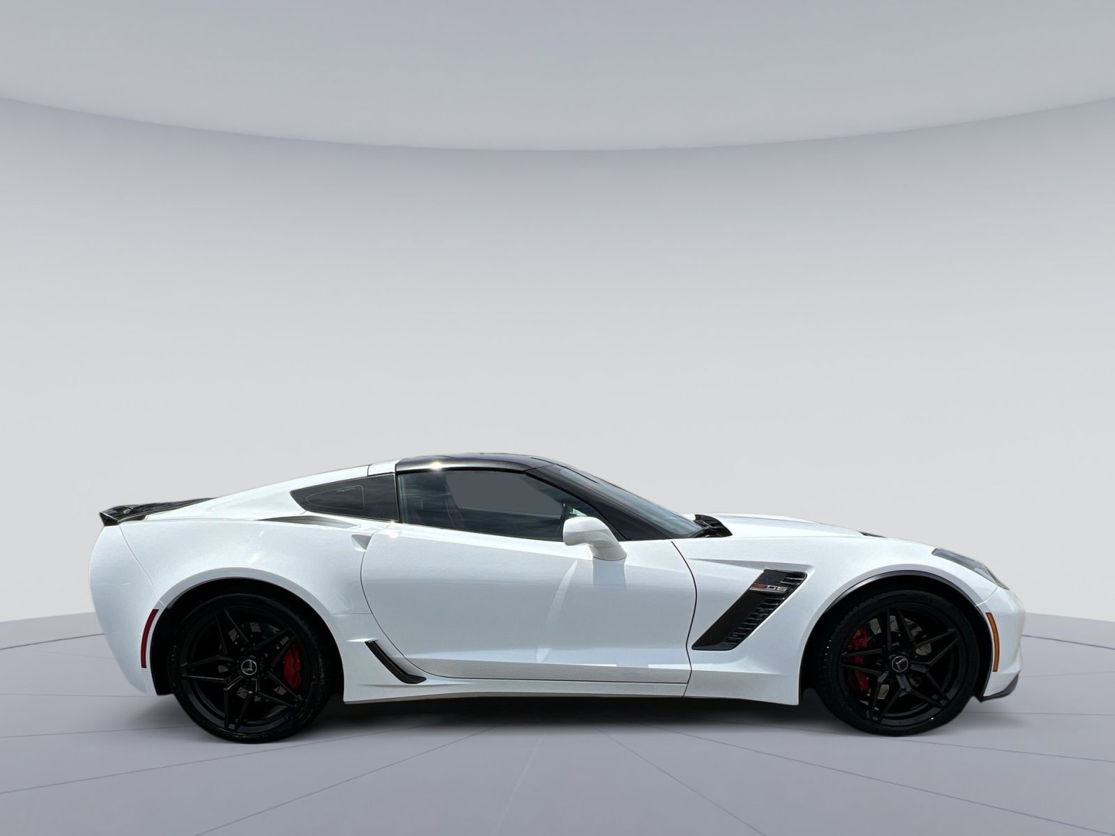 Used 2016 Chevrolet Corvette Z06 w/ 2LZ Preferred Equipment Group RWD image 10