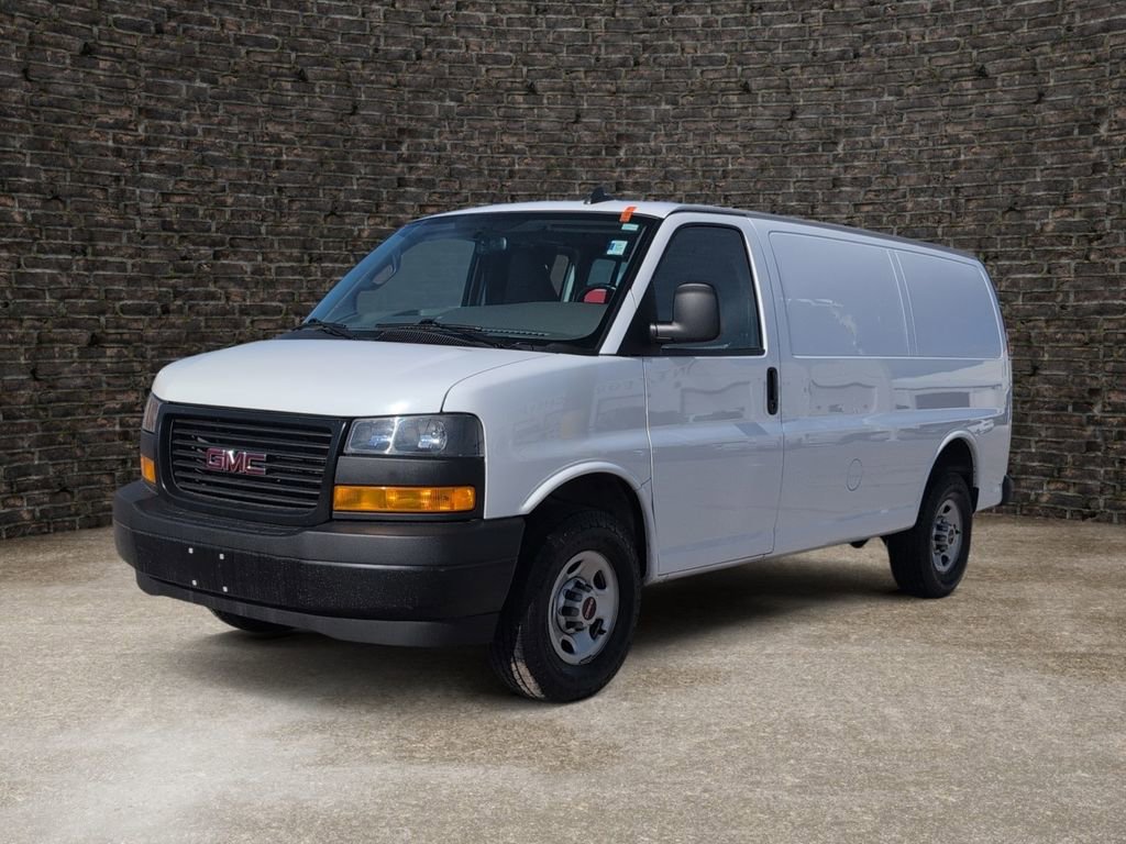 Used 2023 GMC Savana 2500 w/ Driver Convenience Package image 6