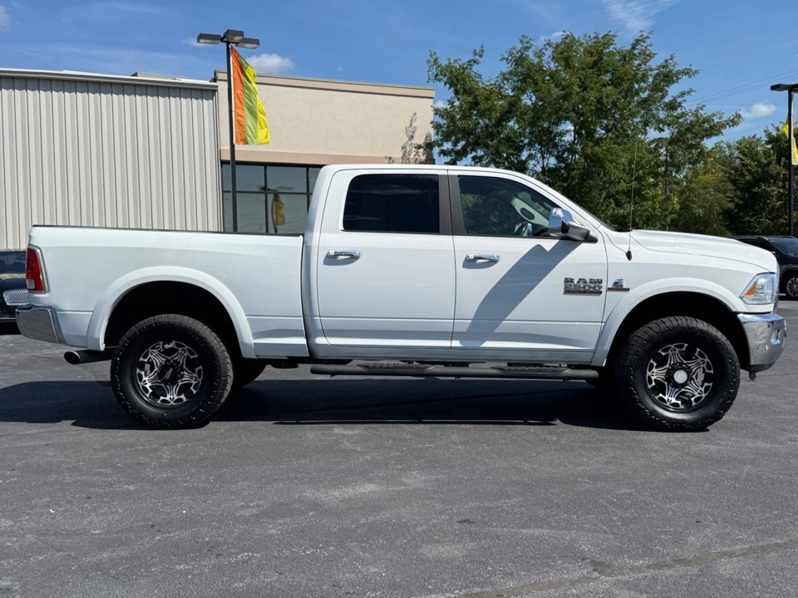 Used 2017 RAM 2500 Laramie image 9