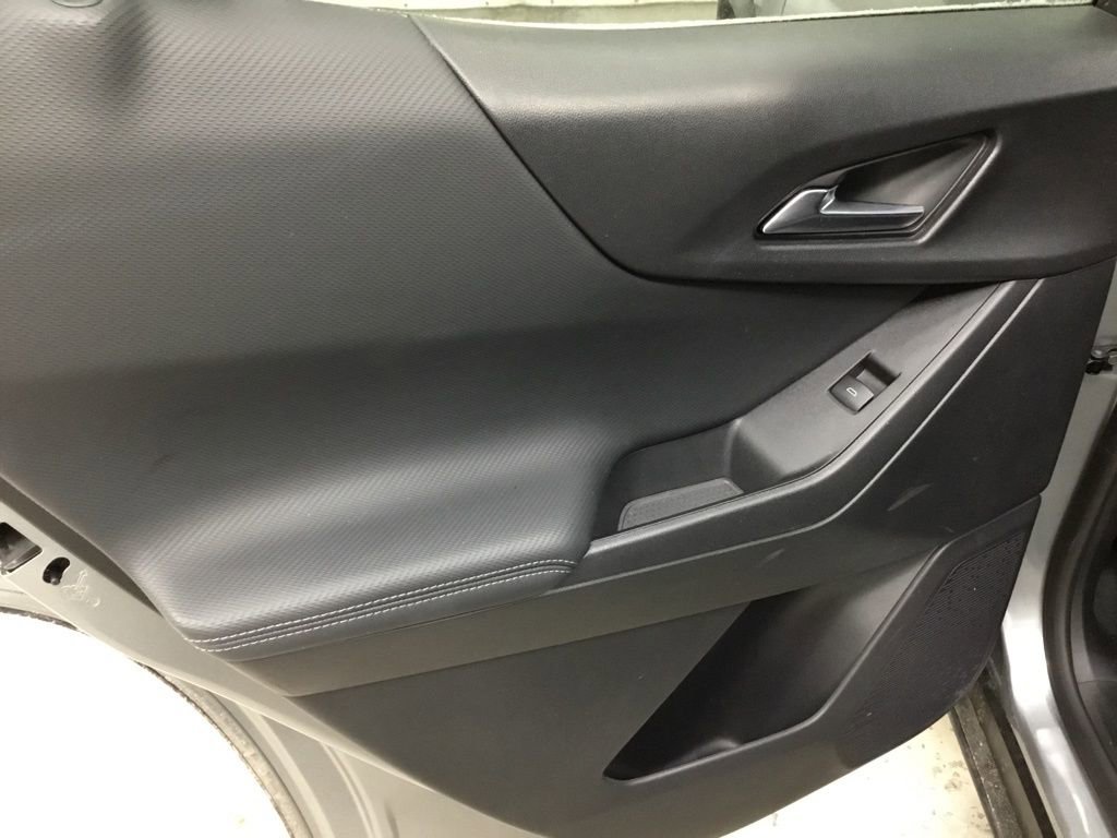 Used 2025 Chevrolet Equinox LT image 24