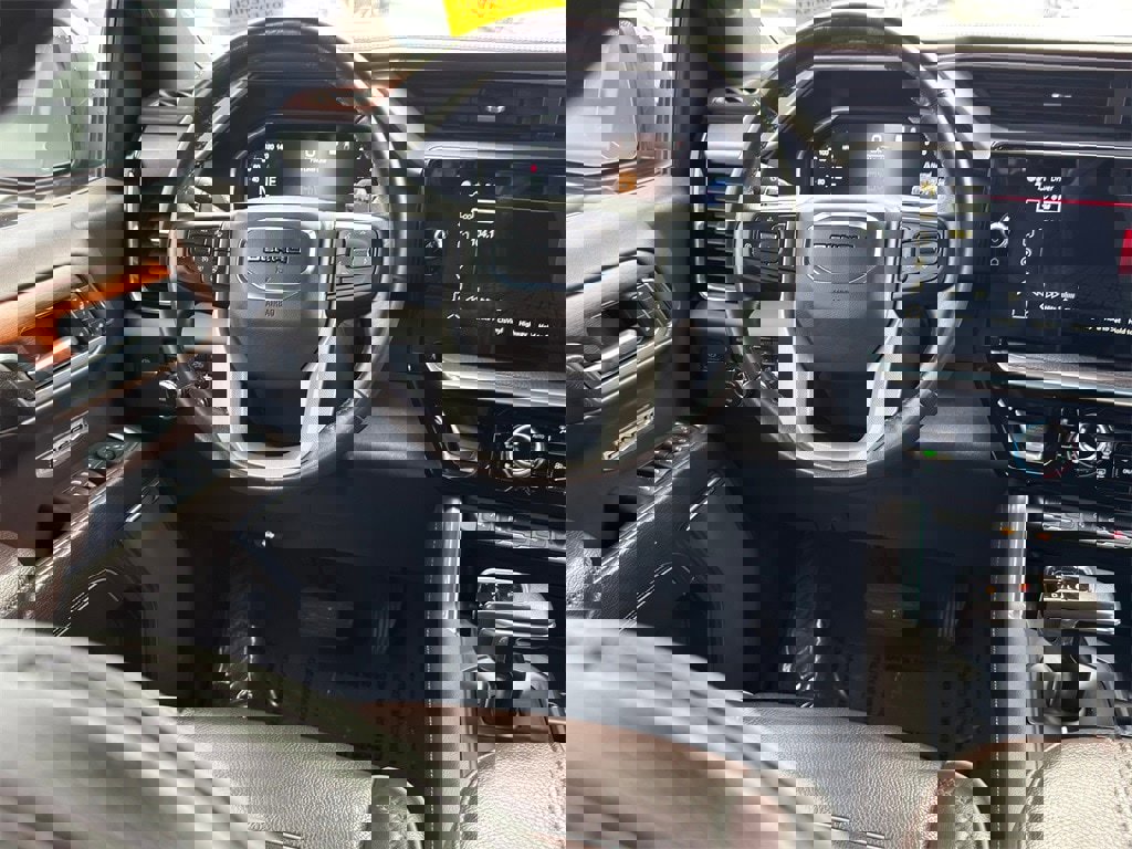 Used 2022 GMC Sierra 1500 Denali image 29