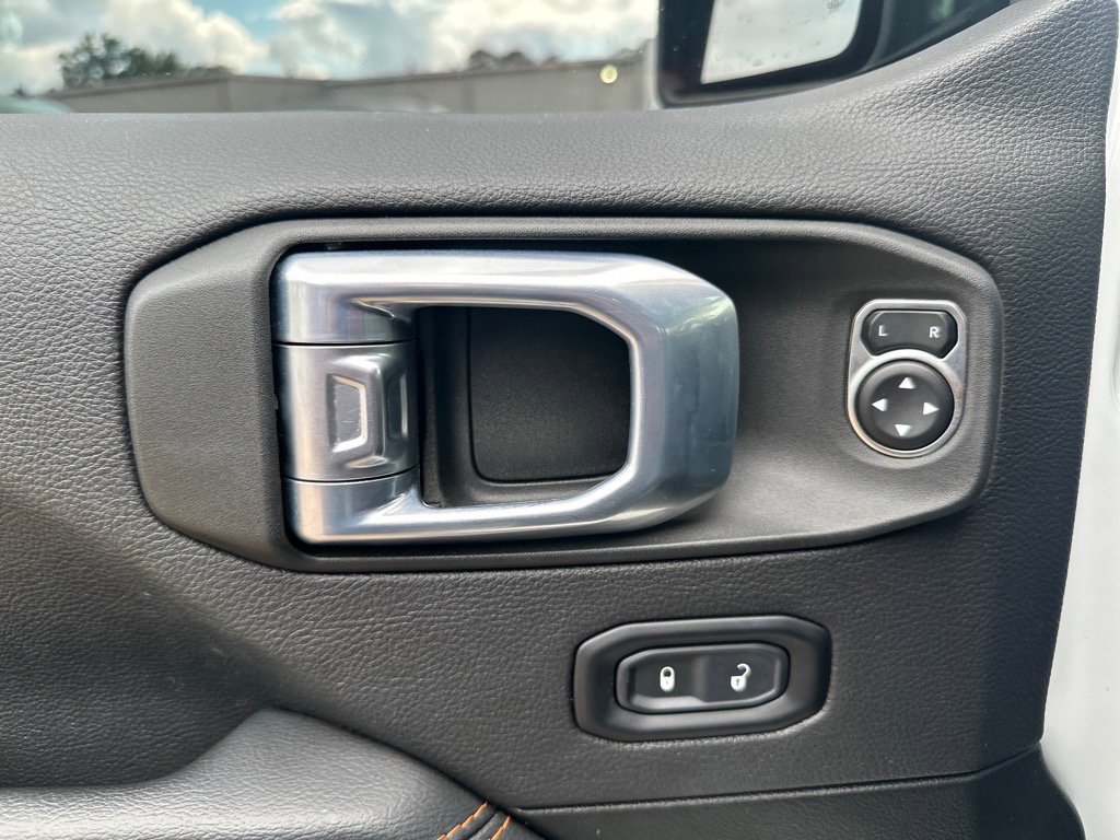 Used 2021 Jeep Gladiator Mojave image 7