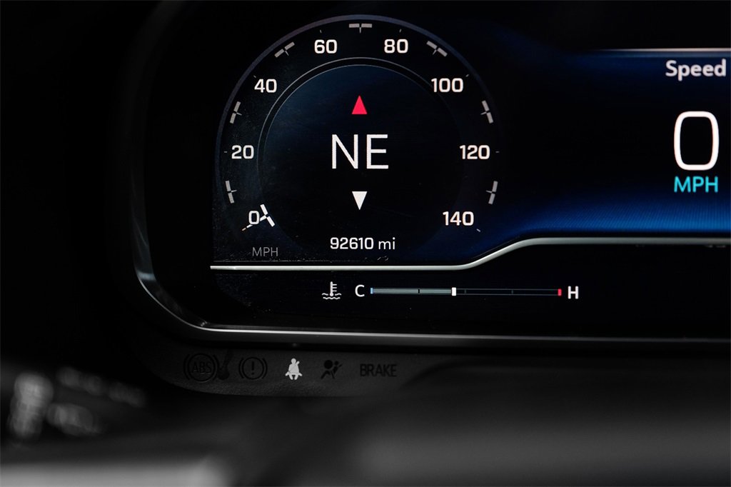 Used 2022 Chevrolet Suburban LT image 16