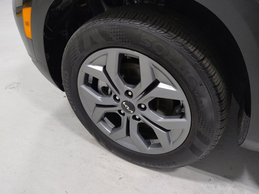 Used 2025 Kia Seltos LX AWD/4WD image 31