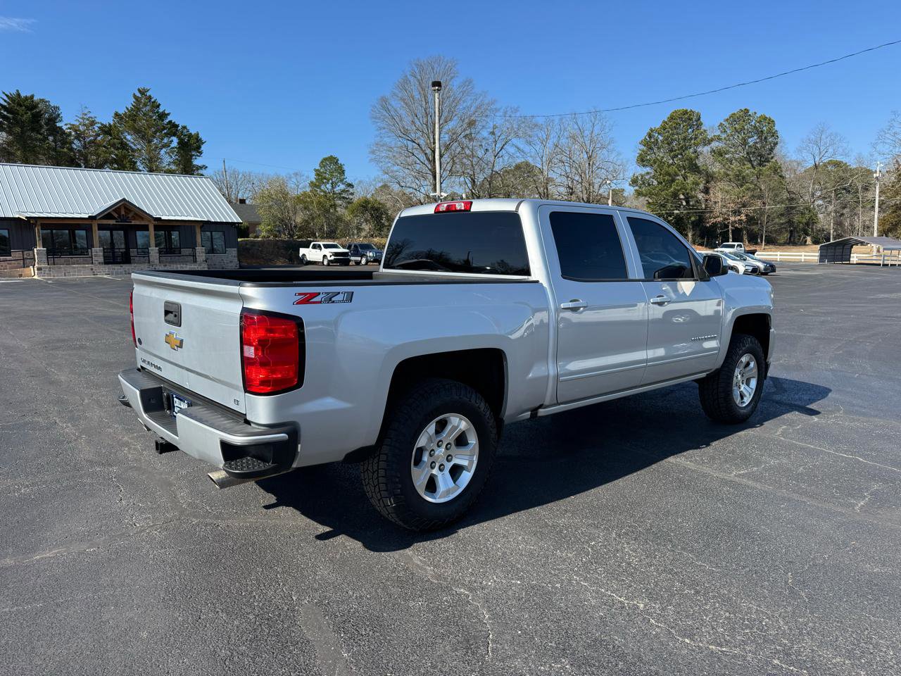Used 2018 Chevrolet Silverado 1500 LT w/ All Star Edition image 6