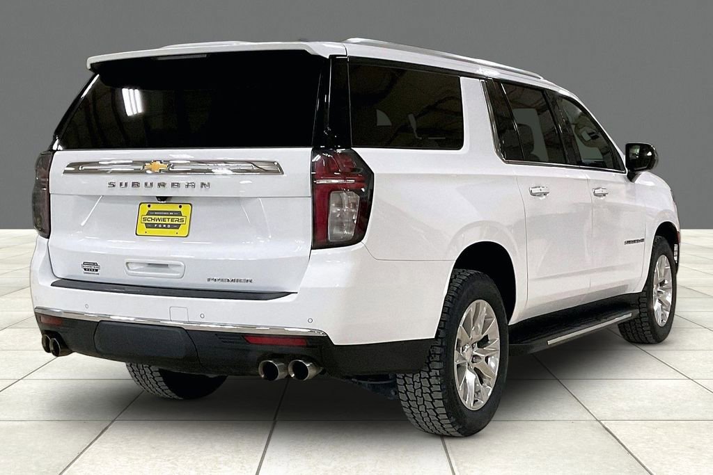 Used 2023 Chevrolet Suburban Premier image 12